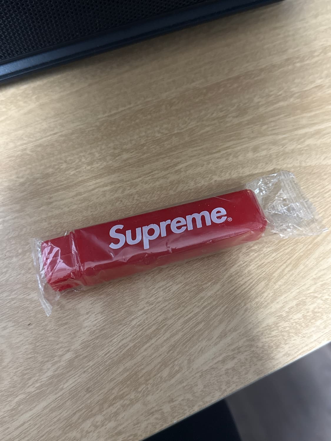 17FW 슈프림 칫솔  상품이미지1