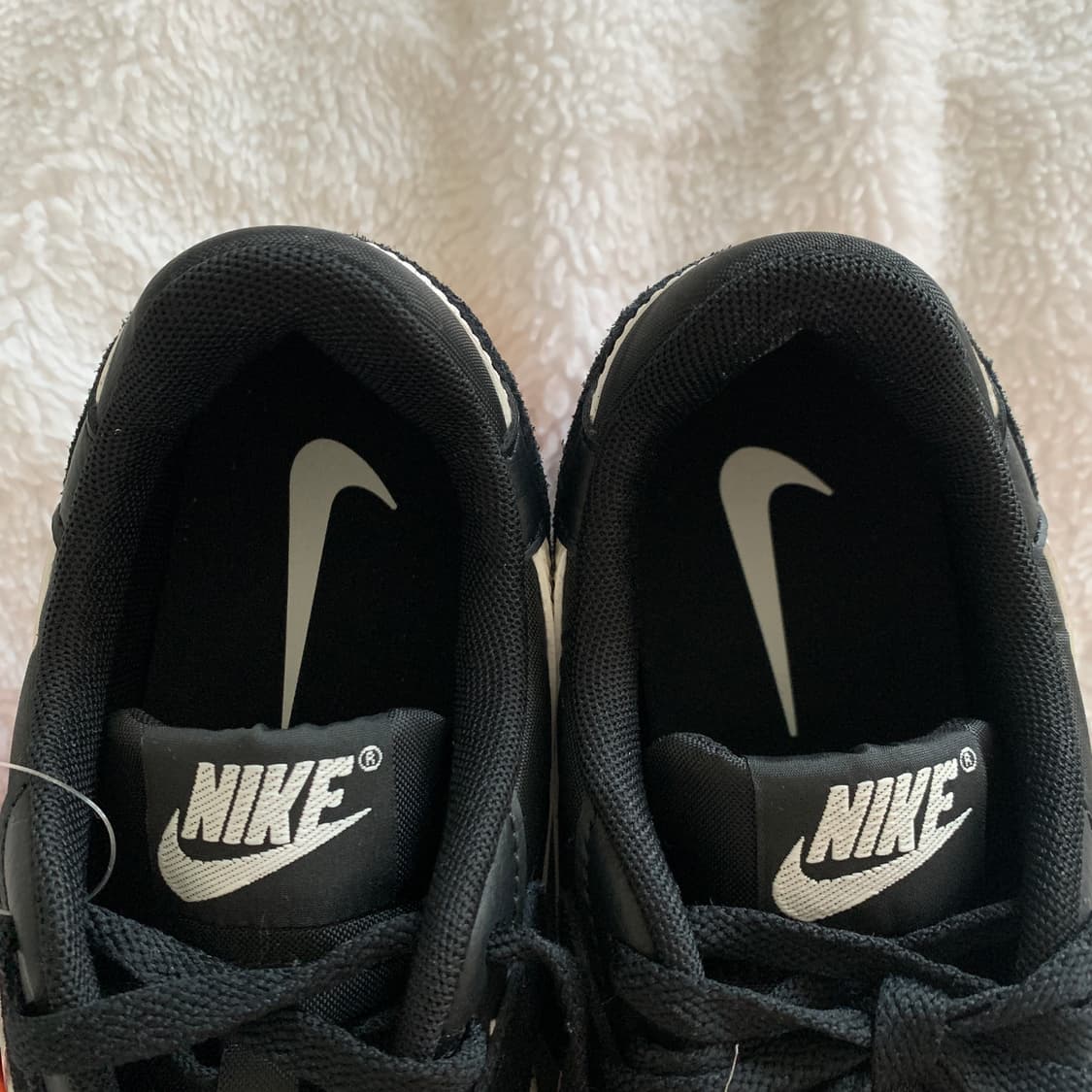 나이키 NIKE 테라 만타 스웨이드 블랙 스니커즈 (새상품) 상품이미지5