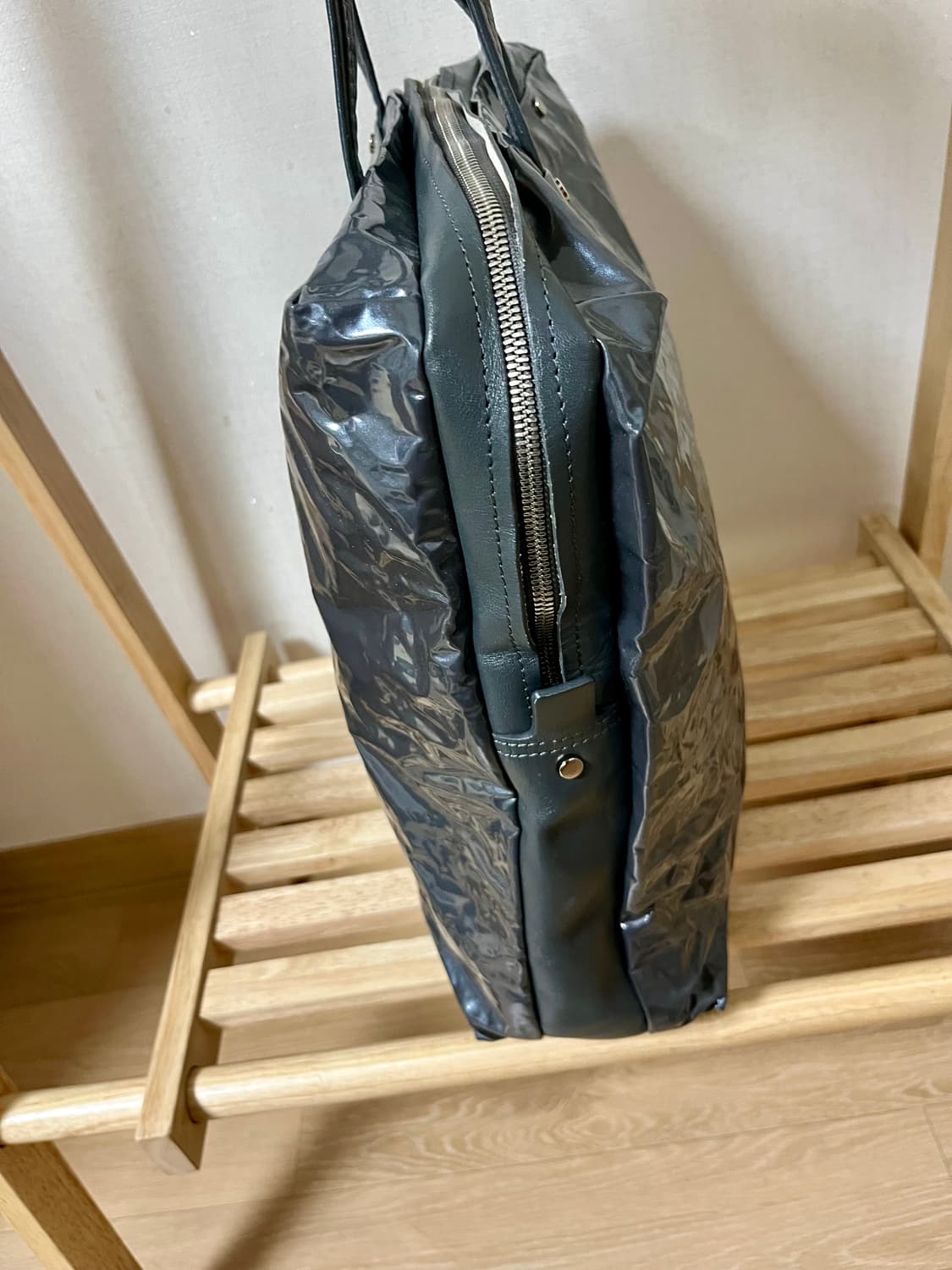 이세이미야케 플리츠플리즈 토트백 그레이 정품 상품이미지3