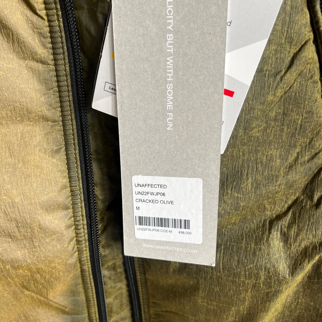 [새상품]언어펙티드 패디드 오블리크 집 점퍼 크랙올리브 상품이미지4