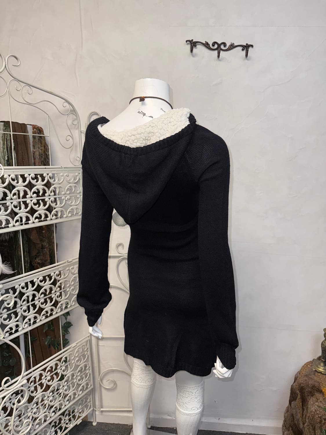 Black fur detail hood knit ops 상품이미지3