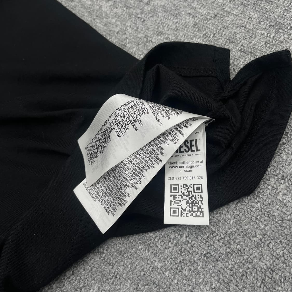 디젤 T-어드저스트-Od 메탈릭 오발 D 티셔츠 블랙 상품이미지3