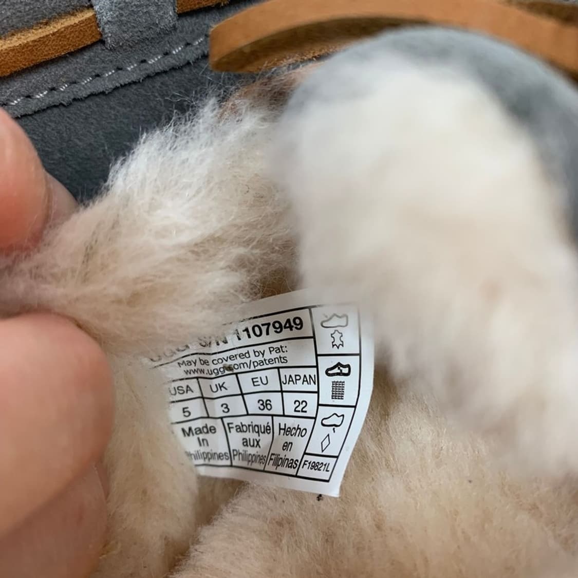 UGG 다코타 양털 모카신 그레이 220 상품이미지6