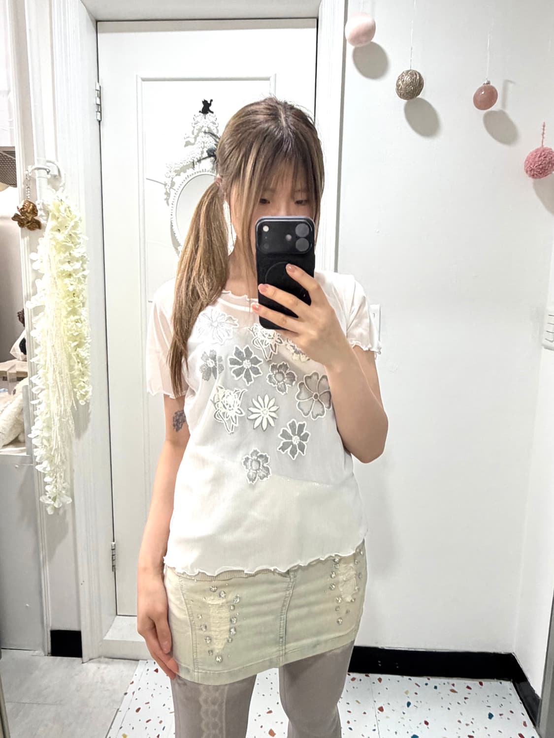 sheer mesh floral top 상품이미지4