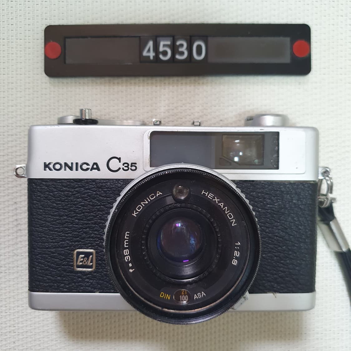코니카 C 35 E&L 필름카메라 실버바디 상품이미지1