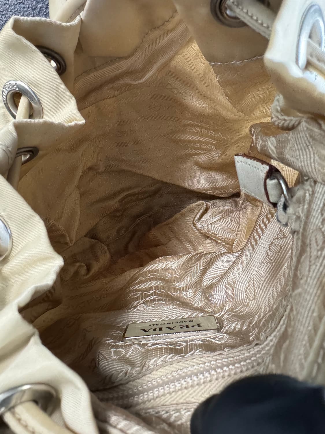 프라다 나일론 포코노 백팩(정품) 상품이미지7