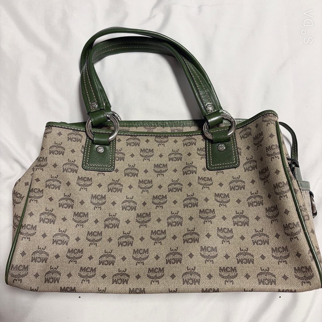 MCM 엠씨엠 로고 숄더백 토트백 그린 상품이미지2