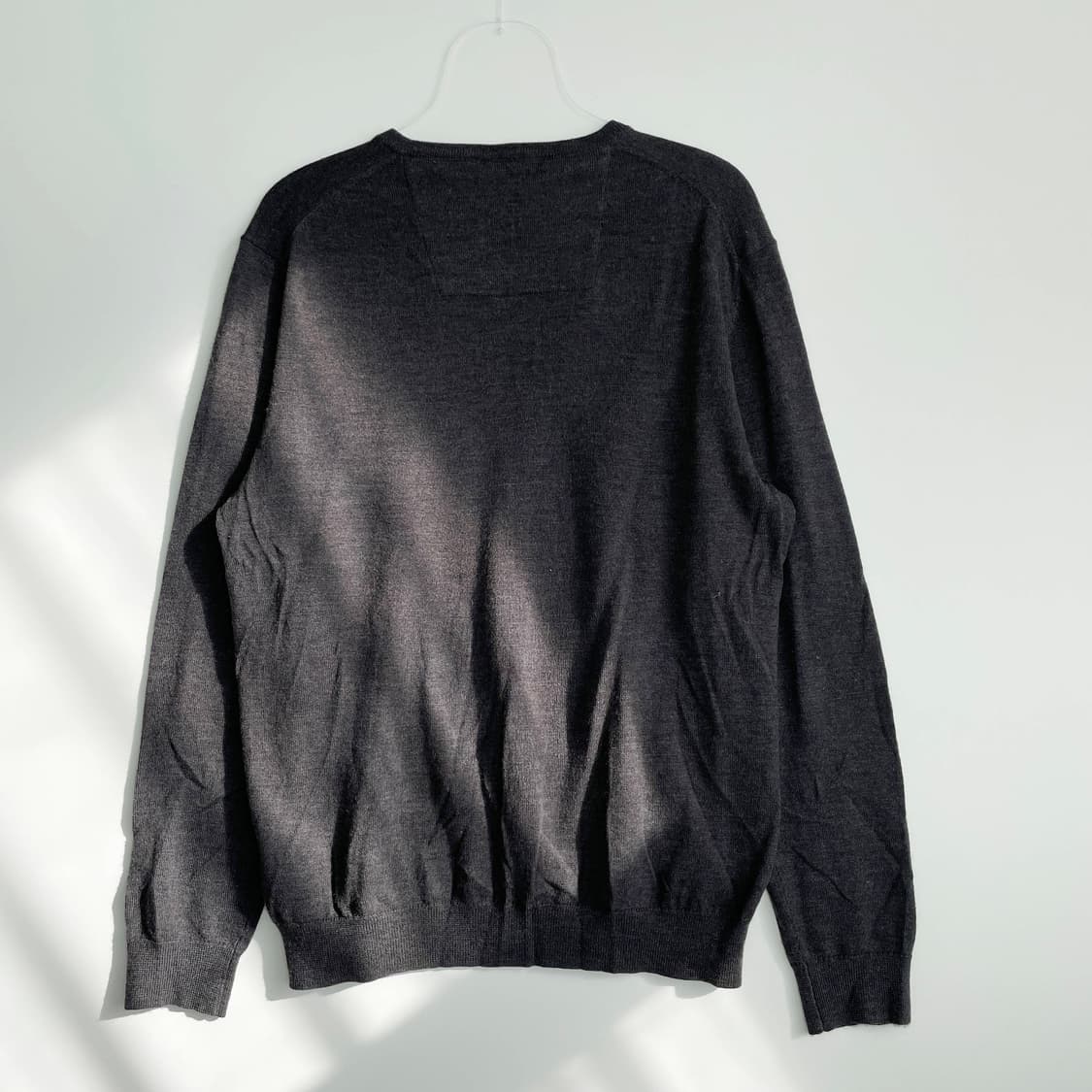 D2 캘빈클라인 메리노 울 브이넥 니트 105-110사이즈 상품이미지3