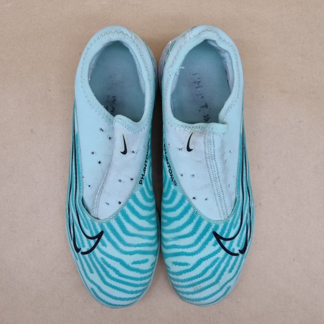 나이키 팬텀 Gx 아카데미tf 풋살화 275 상품이미지2