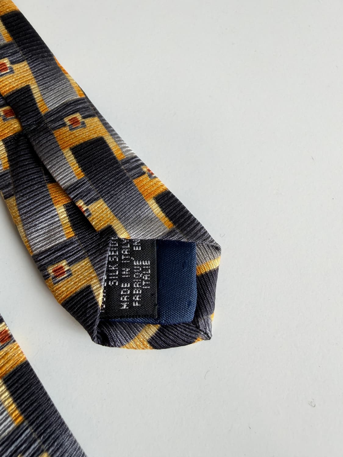 피에르가르뎅(Pierre cardin) 실크 넥타이 9.7cm 상품이미지6