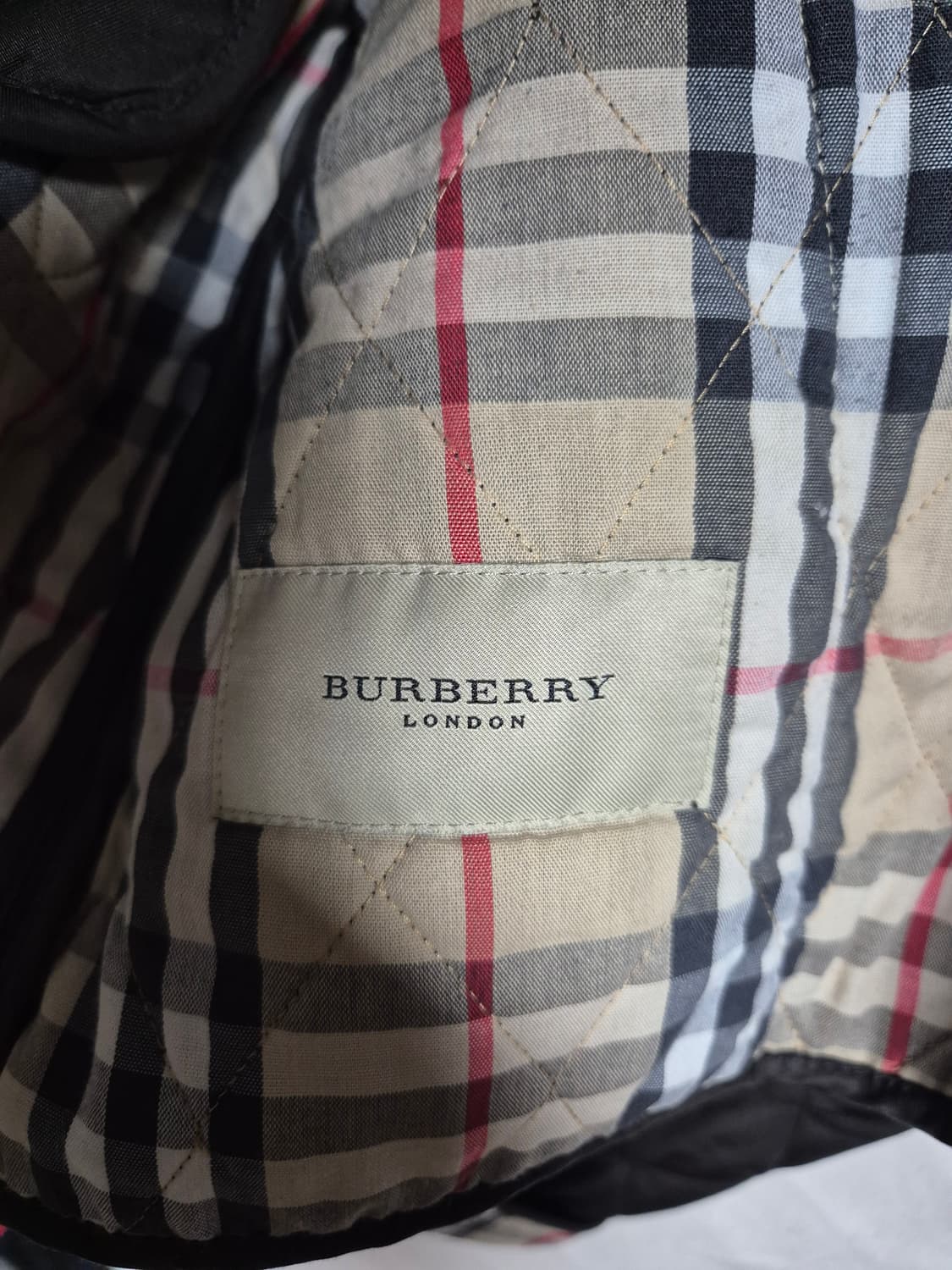 버버리 퀼팅자켓 상품이미지3