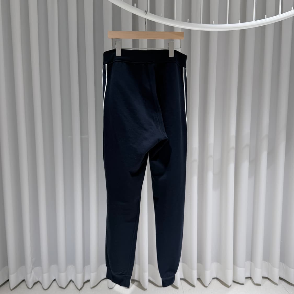 (A+/L,M) / 에르메스 런H 트레이닝 후드집업 팬츠 셋업 네이비 상품이미지9