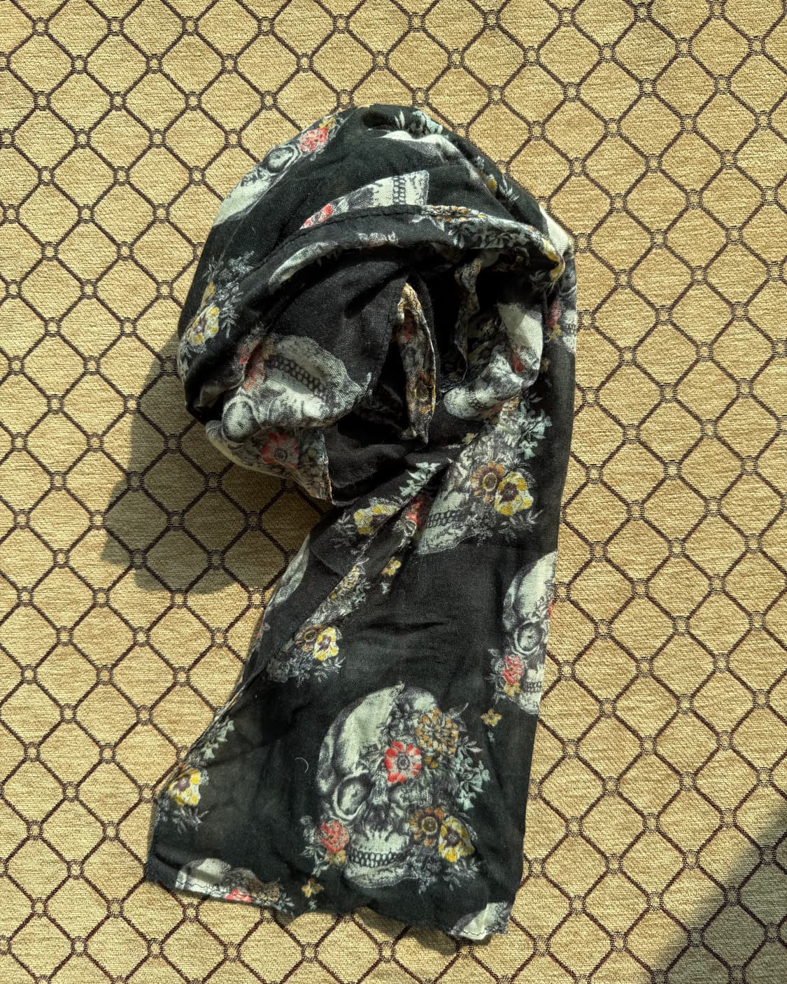 플라워 스컬 머플러 상품이미지1