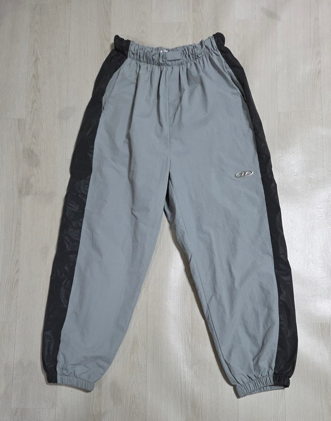 (착샷) 본투윈 크롬 나일론 블럭 팬츠 상품이미지1