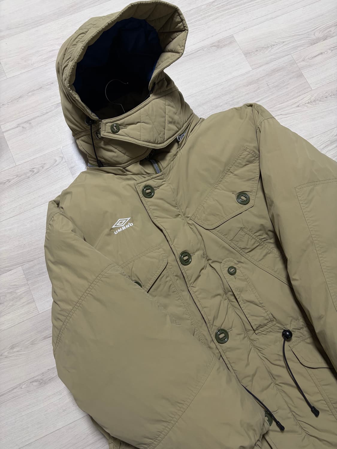 스펙테이터x엄브로 롱패딩 카키 L사이즈 판매 상품이미지2