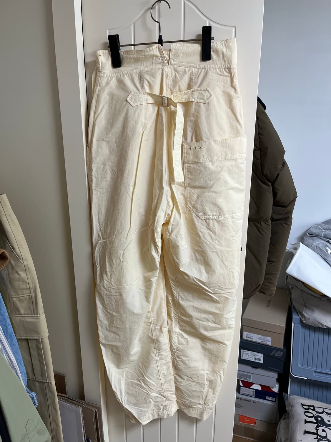 로우클래식 스냅 벨티드 팬츠 크림 상품이미지4