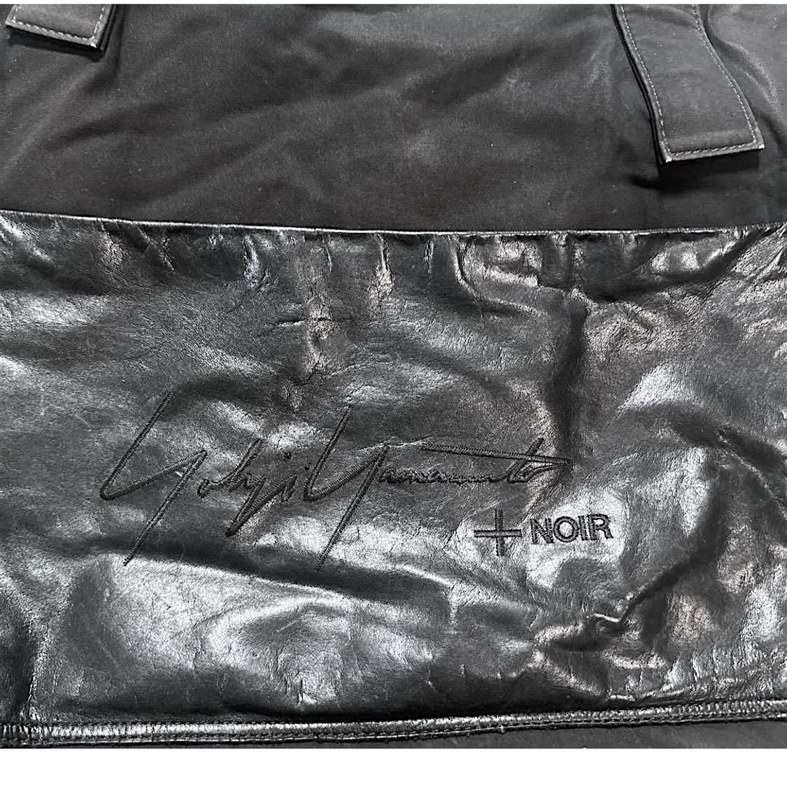 요지 야마모토 느와르 가죽 코튼 레터링 토트백 상품이미지3