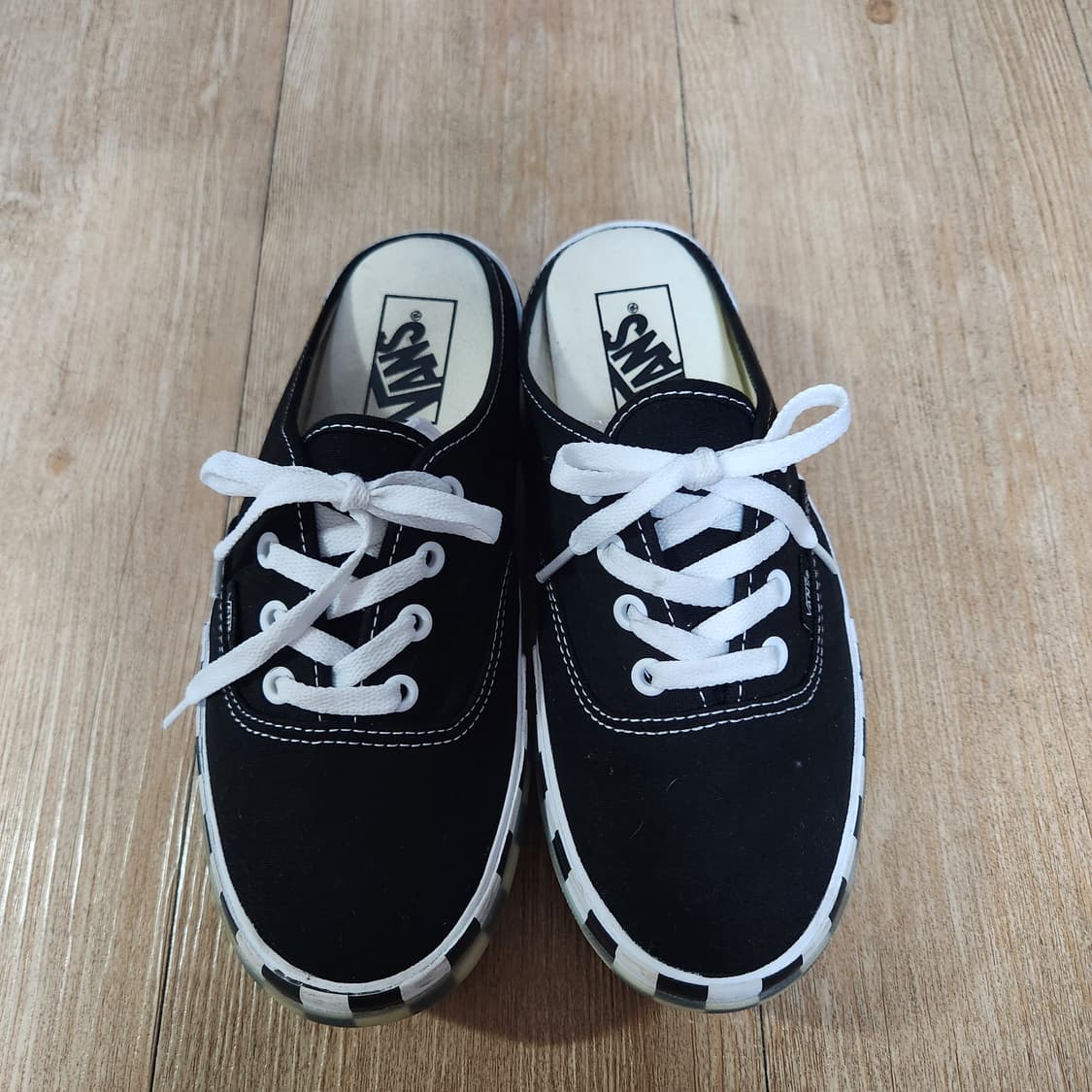 반스 어센틱 뮬 240 상품이미지1