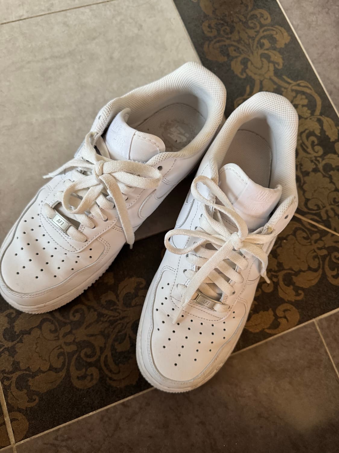 나이키 에어포스1 로우 화이트 270 상품이미지1