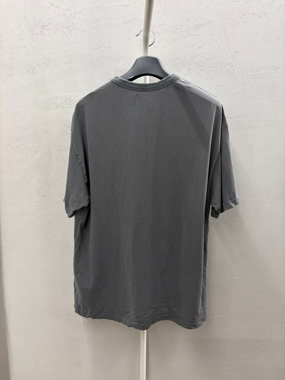 Ajobyajo 그레이 그래픽 반팔티 상품이미지5