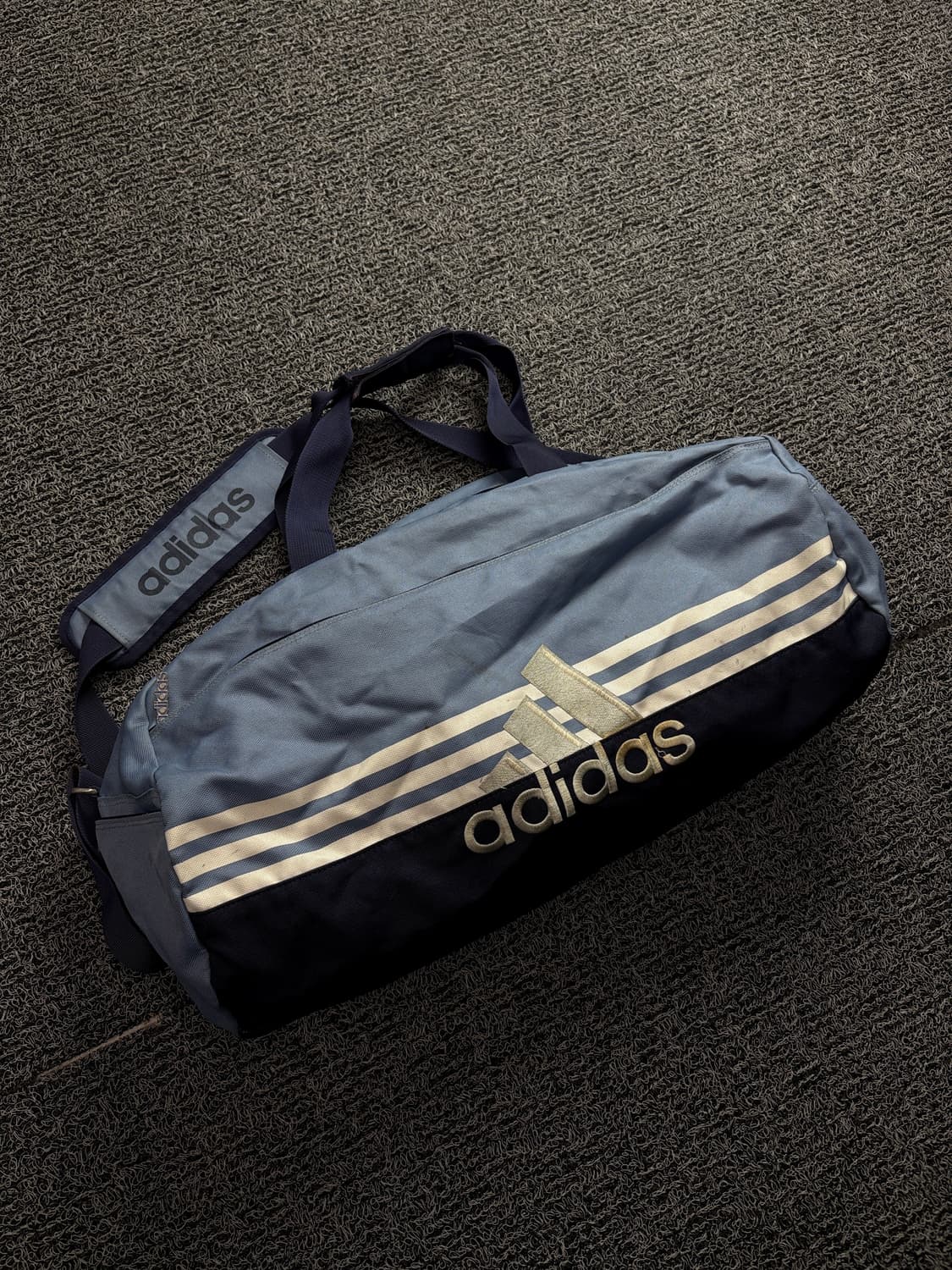 00s 아디다스 빅로고 올드스쿨 크로스 짐백 1564 상품이미지1