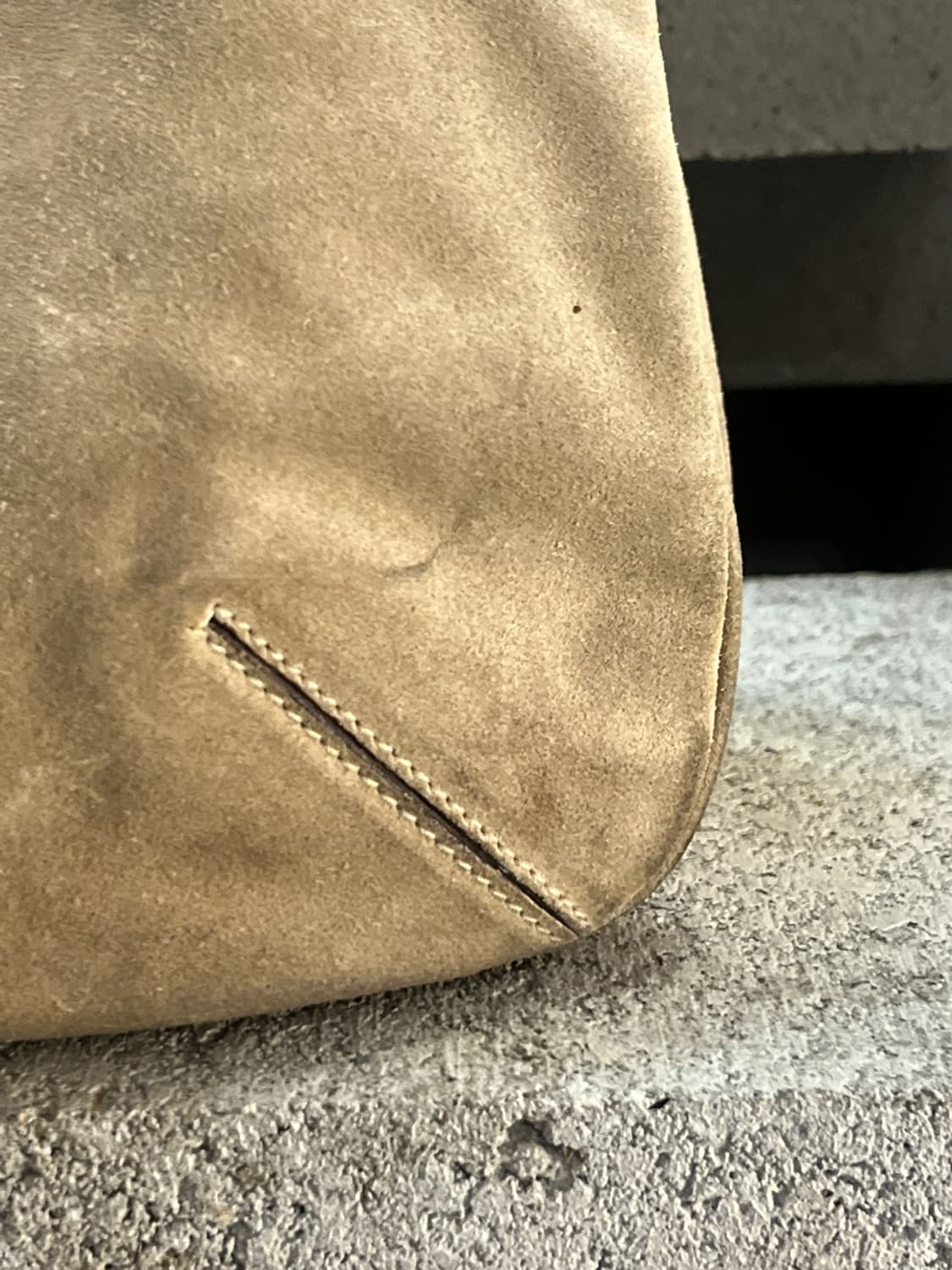 프라다 카멜 스웨이드 호보 백 상품이미지7