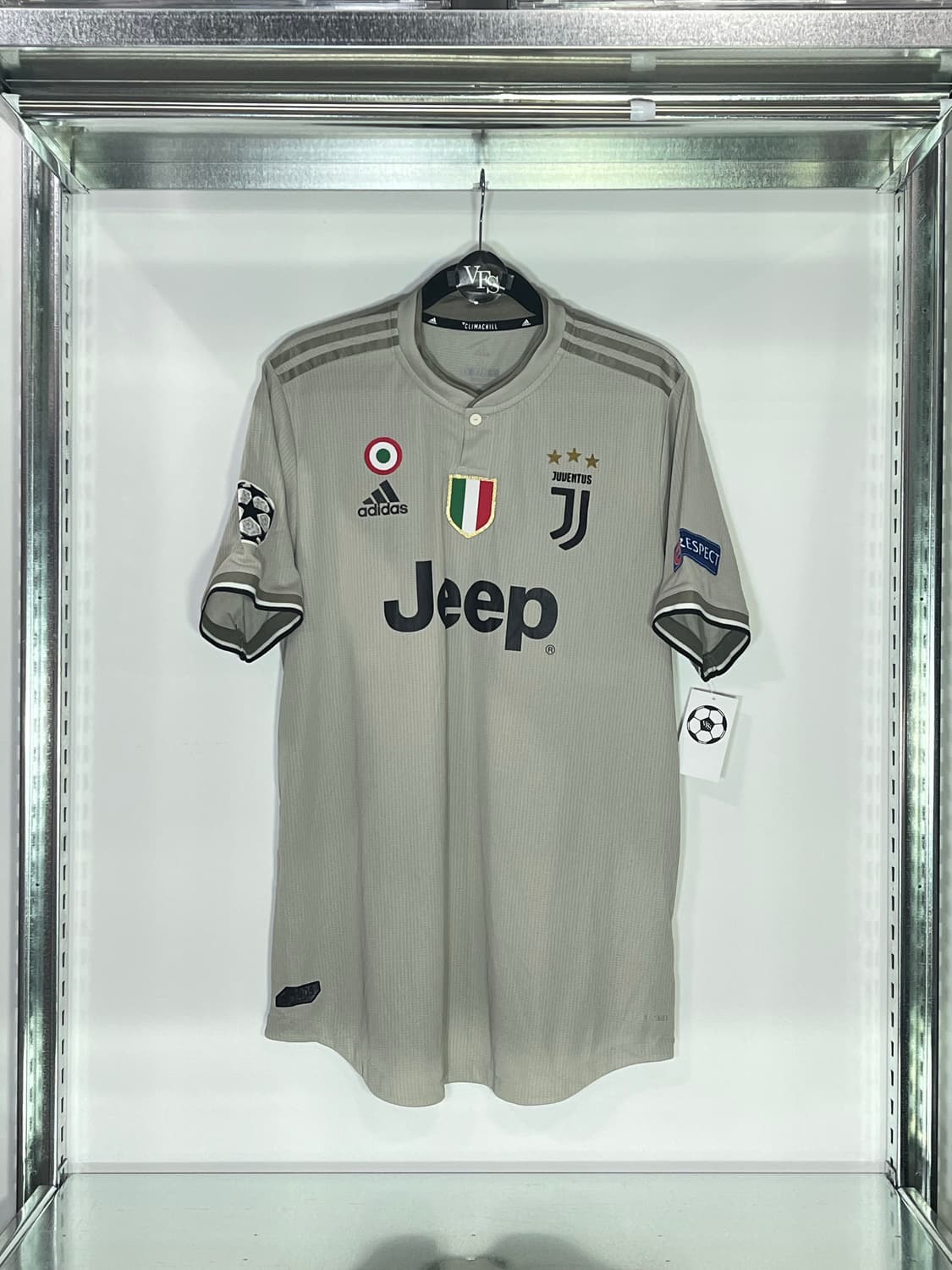 아디다스 18-19 유벤투스 FC 어센틱 어웨이 크리스티아누 호날두 상품이미지1