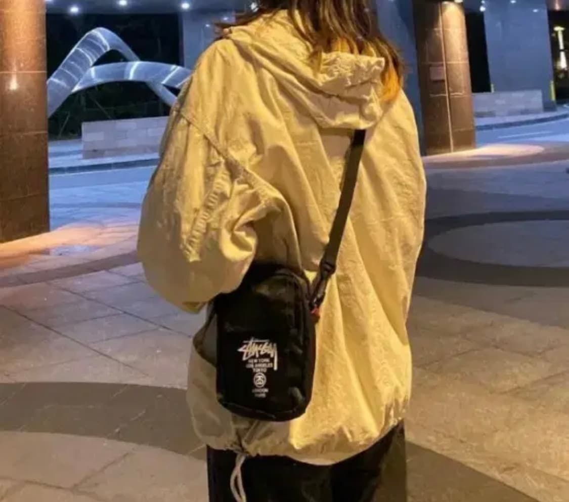 스투시 월드투어 크로스백 정품 상품이미지3