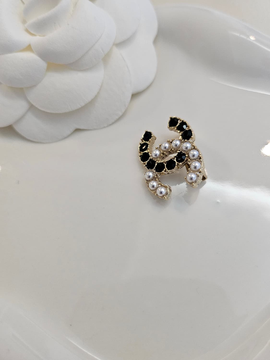 샤넬 블랙스톤&진주 미니 브로치 업사이클링 상품이미지5