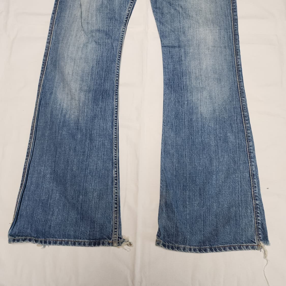 DIESEL 디젤 부츠컷 워시드 데님팬츠 상품이미지5