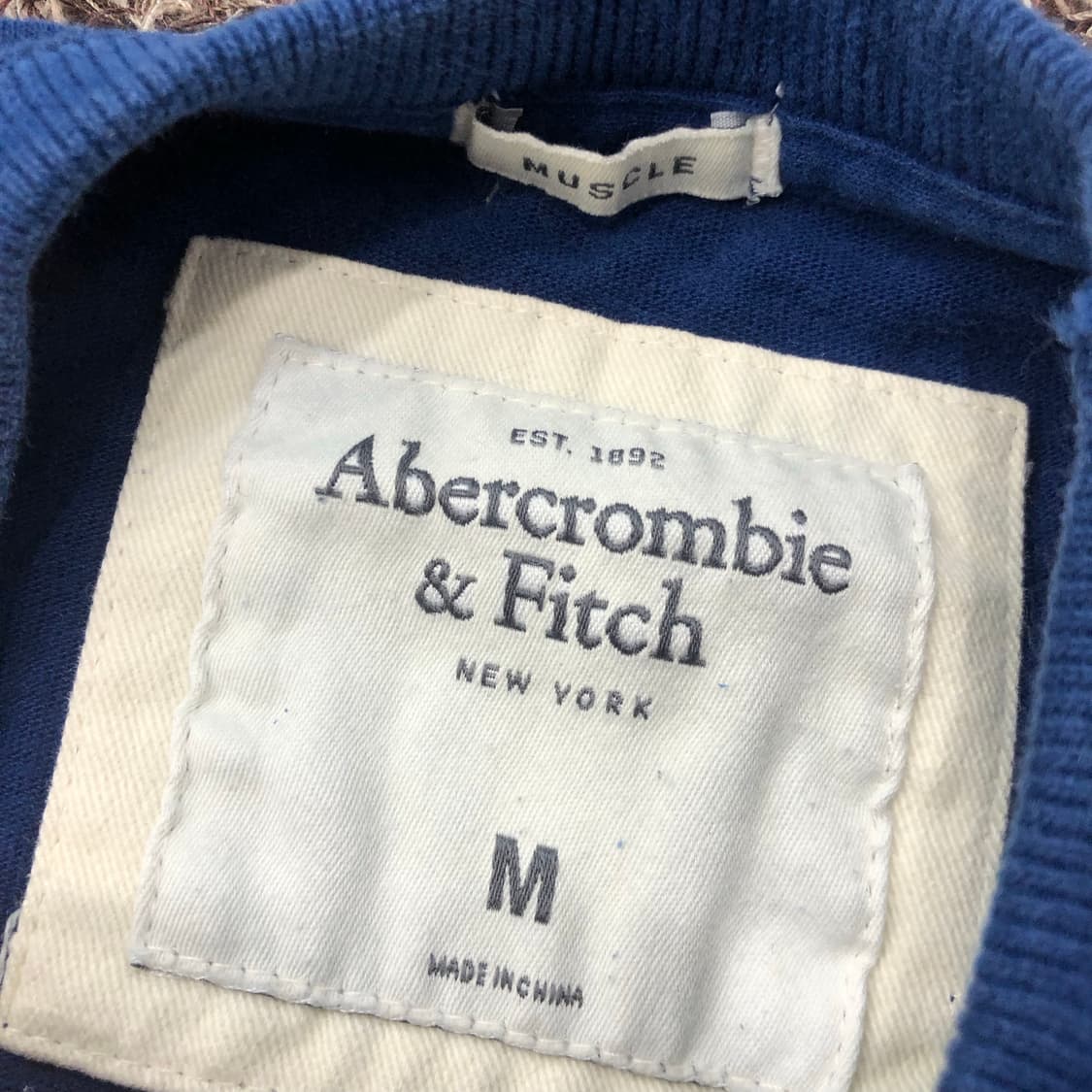 아베크롬비 레터링 로고 롱슬리브 긴팔티 상품이미지3
