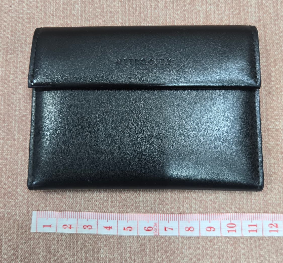 메트로시티 블랙 가죽 반지갑 상품이미지1