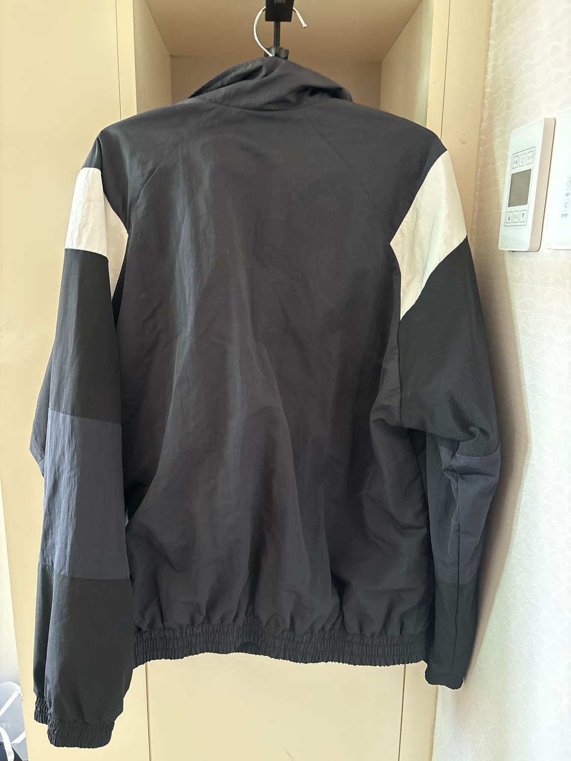 스파이더 바람막이 상품이미지2