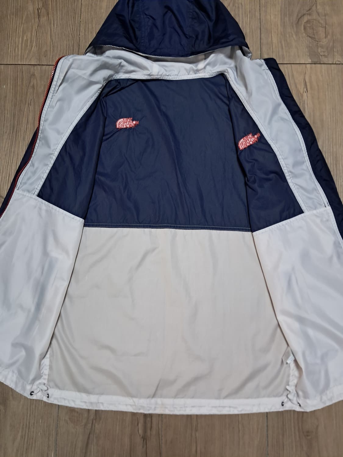 노스페이스 여성 바람막이 85 상품이미지7