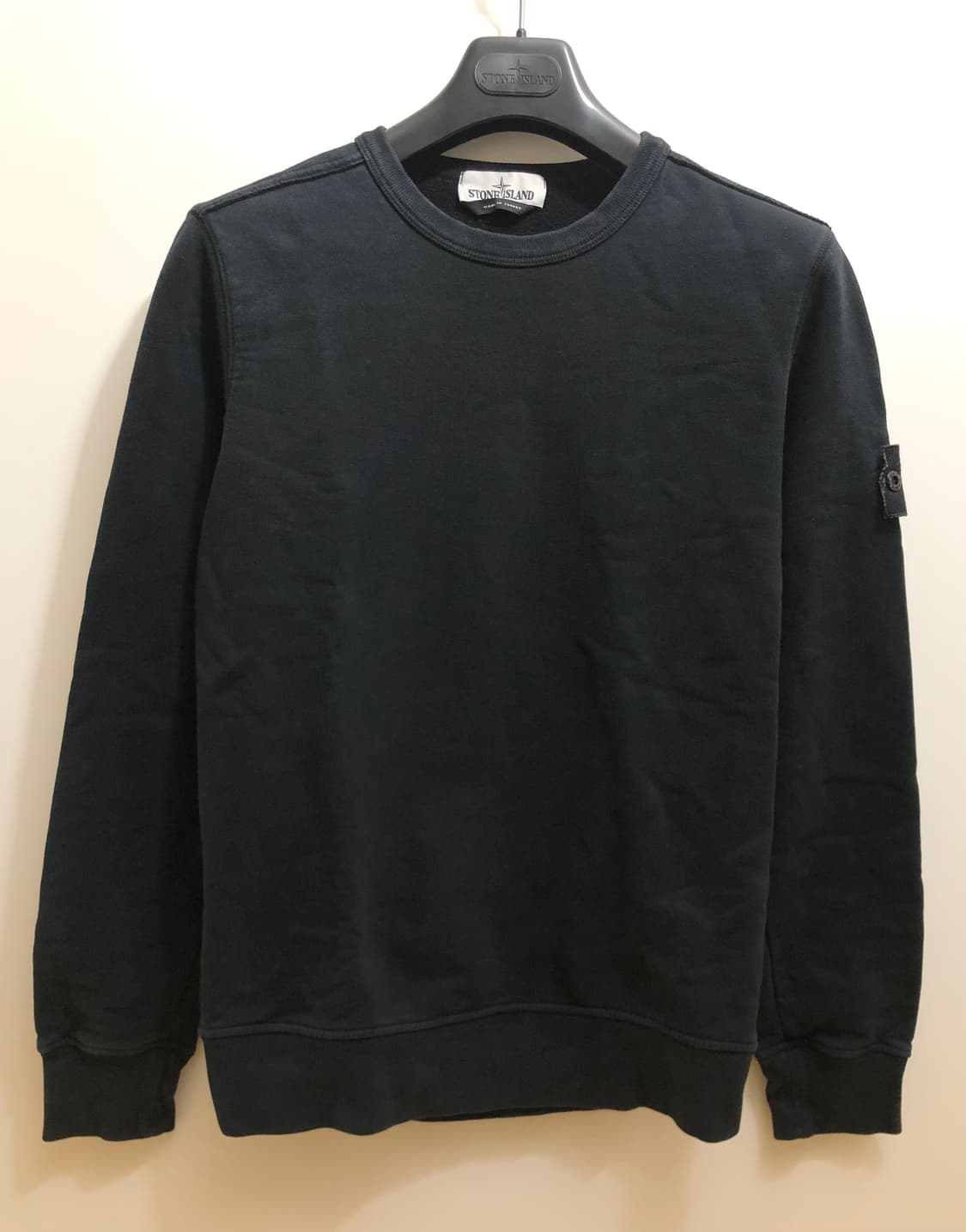 [S] 스톤아일랜드 와펜 패치 12주년 기모 맨투맨 블랙 상품이미지1