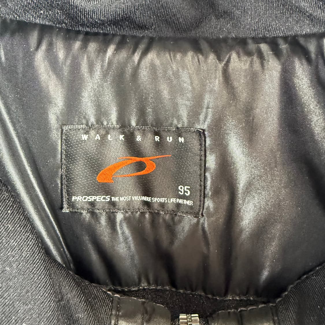 95) 프로스팩스 올드스쿨 유광 점퍼 블랙 상품이미지3