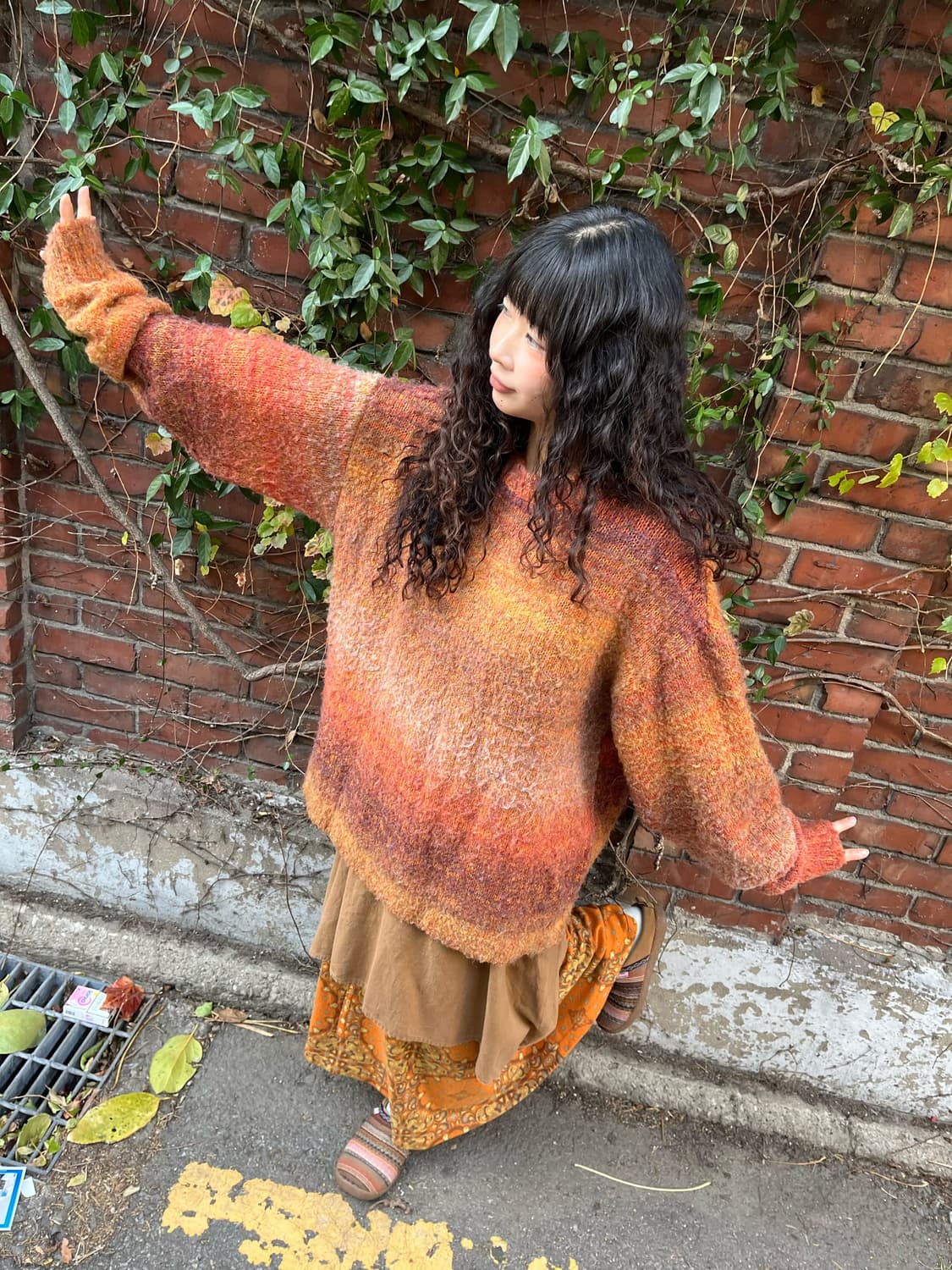 오렌지 오버핏 니트 상품이미지1