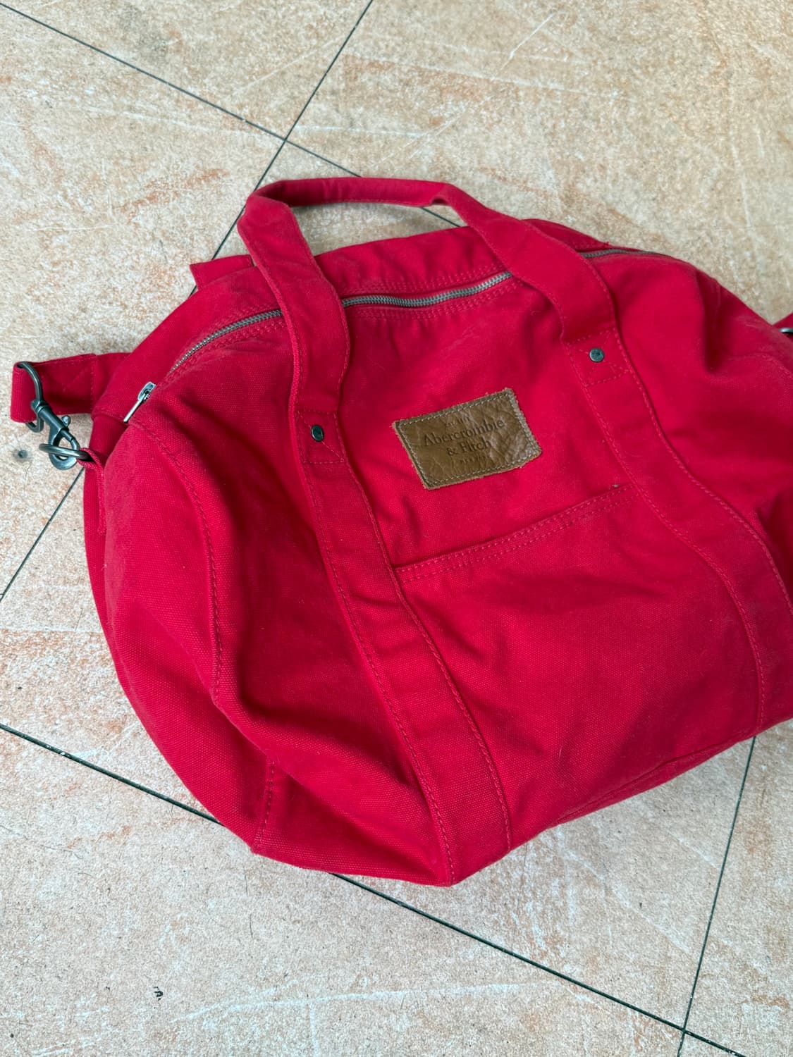 아베크롬비 레드 코튼 더플 보스턴백  상품이미지2