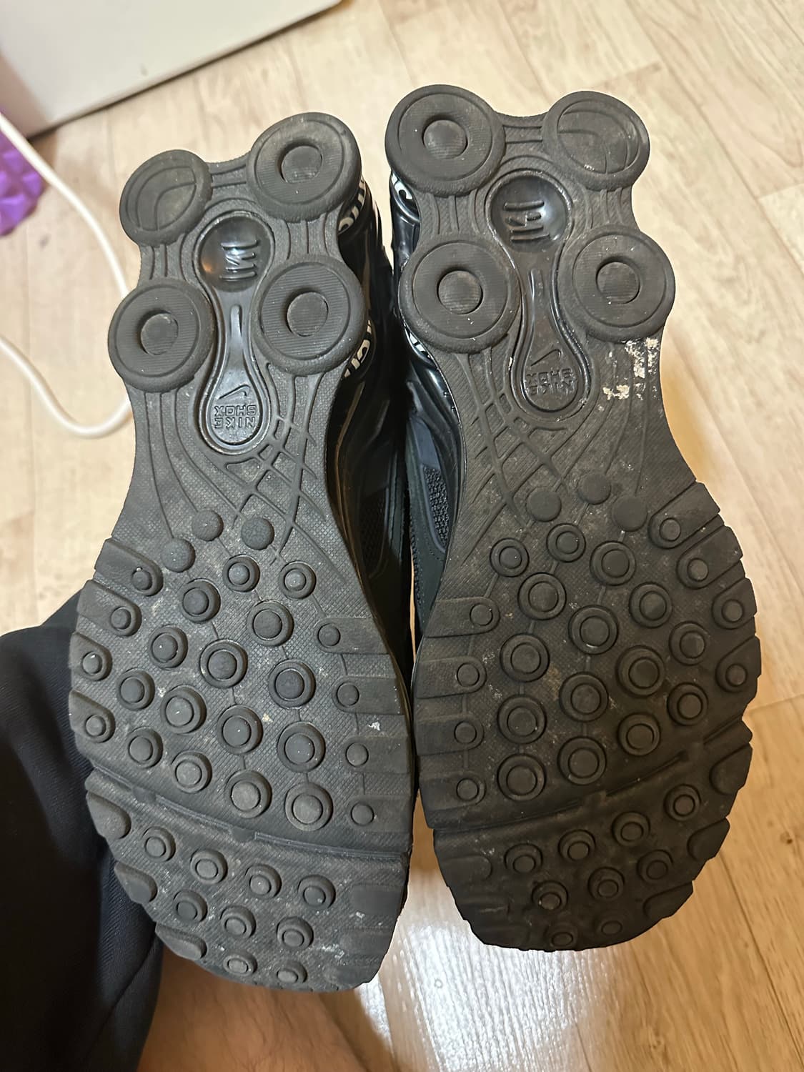 나이키 슈프림 샥스라이드2 블랙 상품이미지2