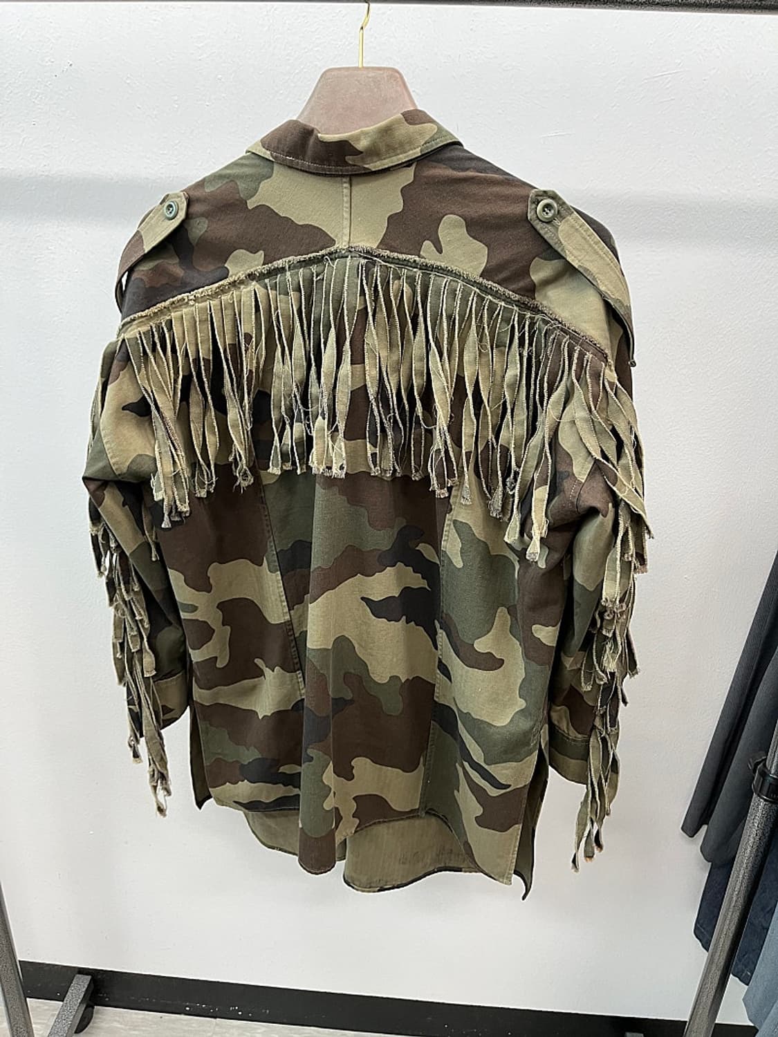 여) 페이스커넥션 카모플라쥬 프린지 야상 상품이미지4