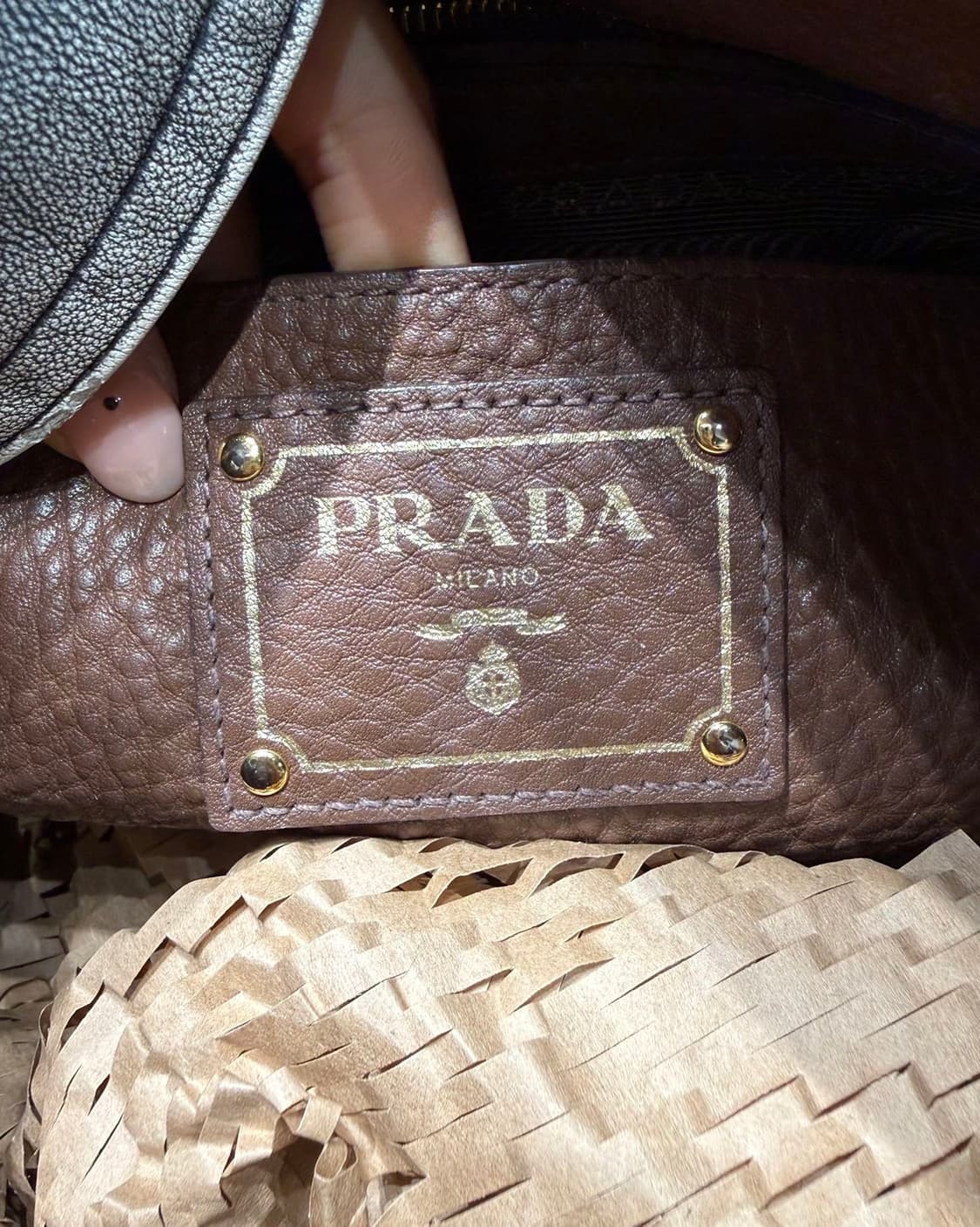 프라다 브라운 비텔로 다이노 집업 숄더백 상품이미지8