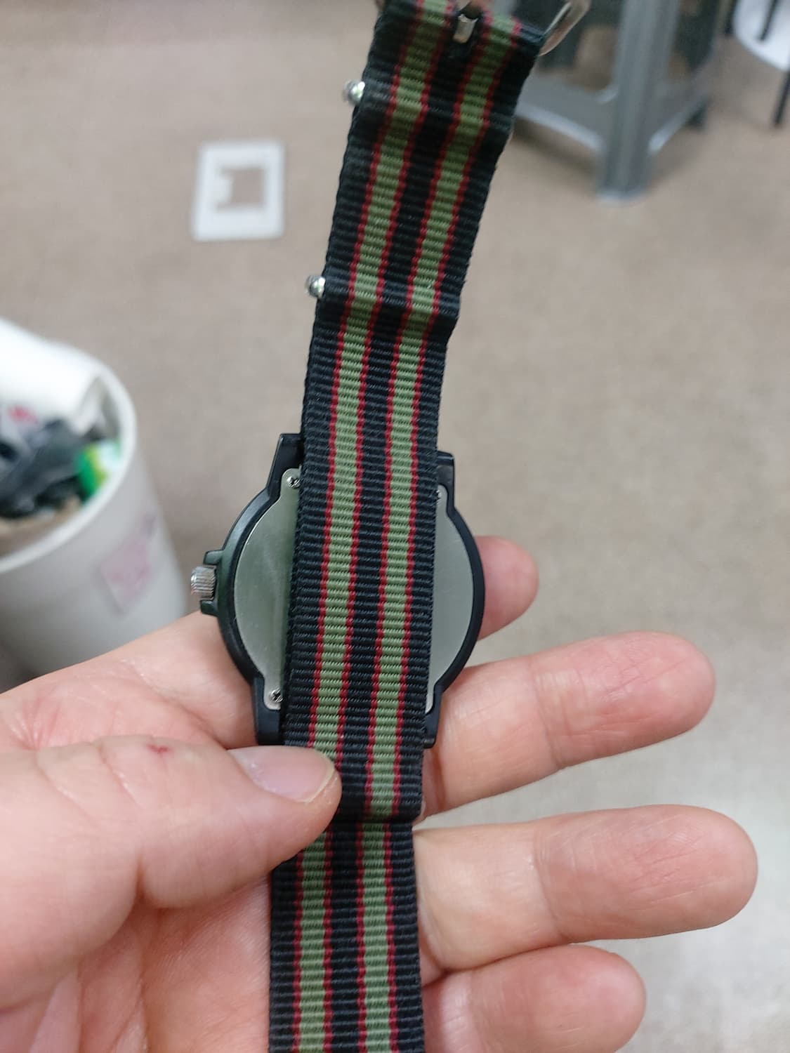 알바 블랙 색상의 필드 시계 상품이미지3