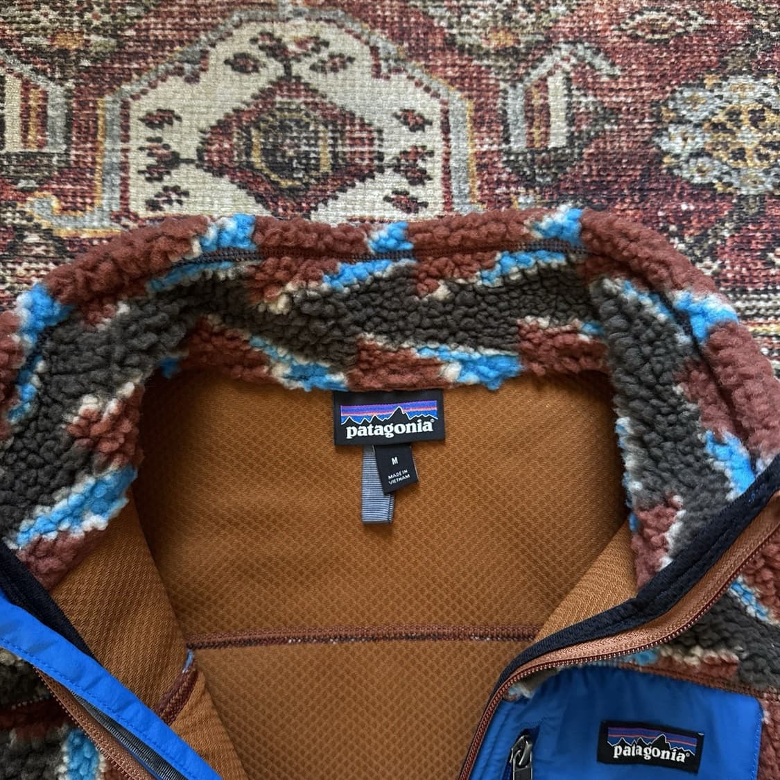 파타고니아 클래식 레트로-X 플리스 자켓 캔자스 스카이 클래식 탄 상품이미지4