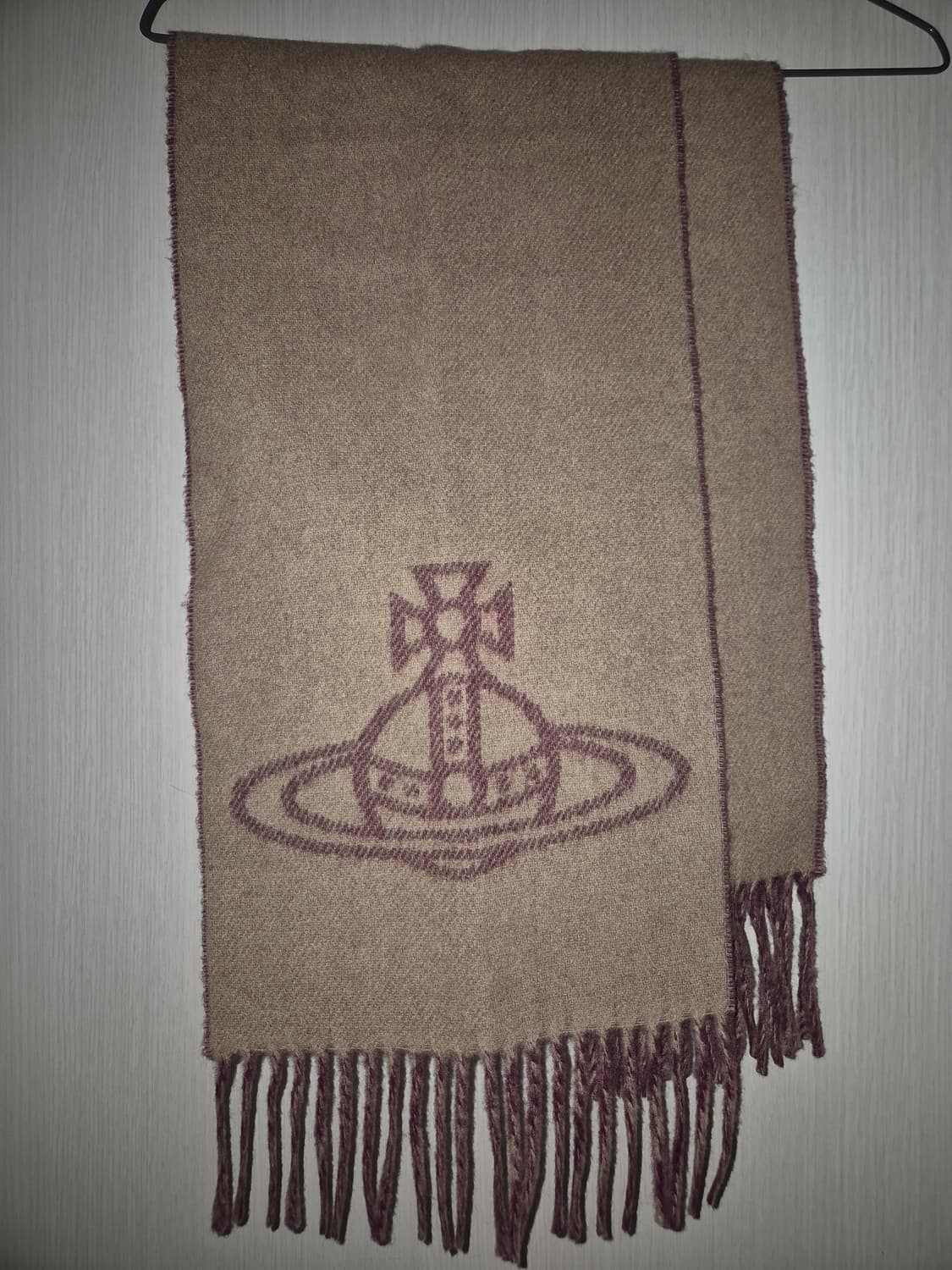 25FW 비비안 웨스트우드 더블 로고 울 머플러 카멜 상품이미지4