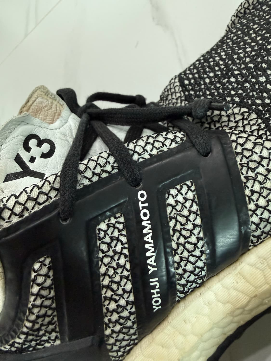 요지야마모토 퓨어부스트 화이트 블랙 255 상품이미지1