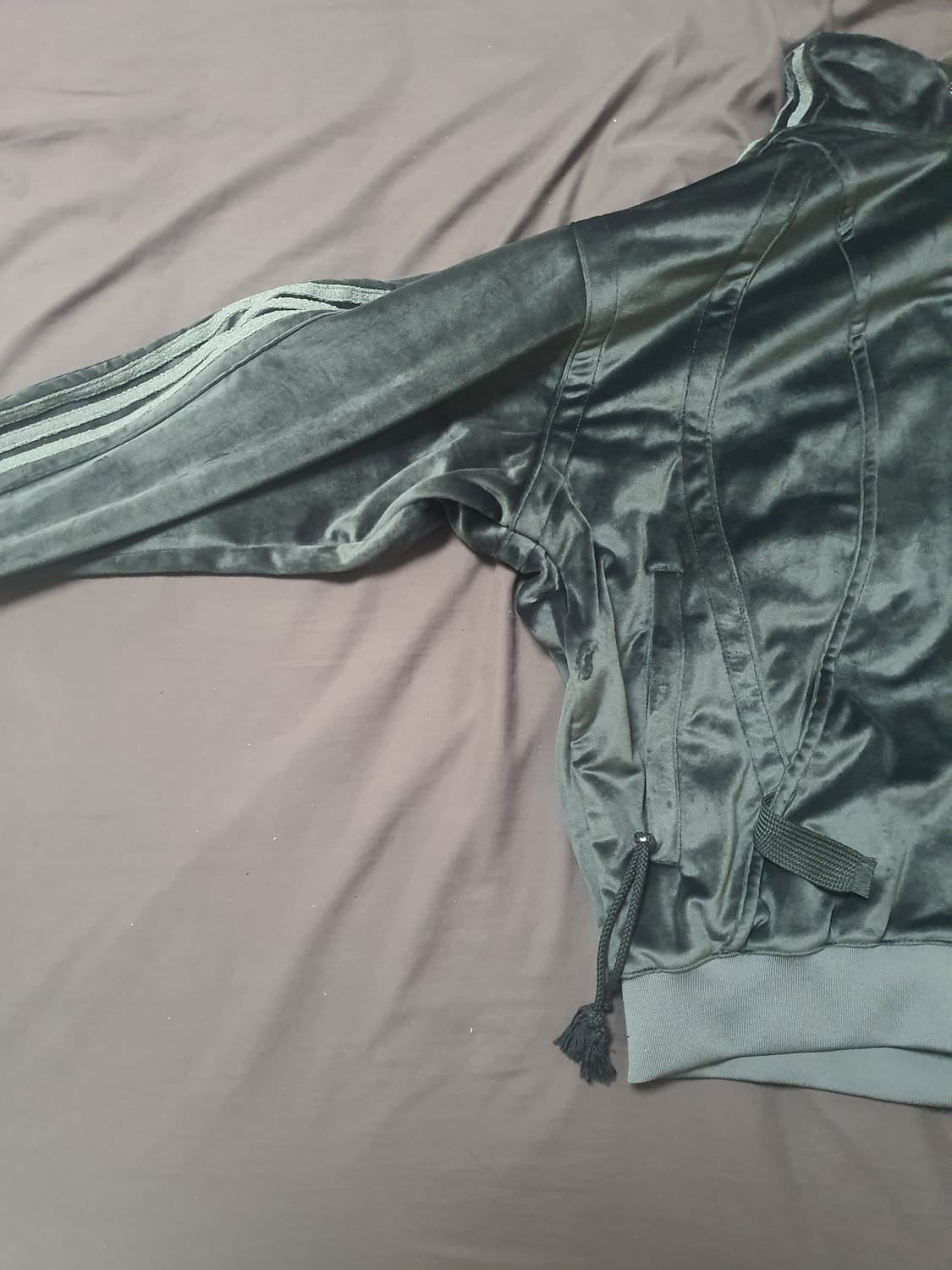 아디다스 X 송 포 더 뮤트 트랙져지 블랙 us L사이즈 상품이미지7