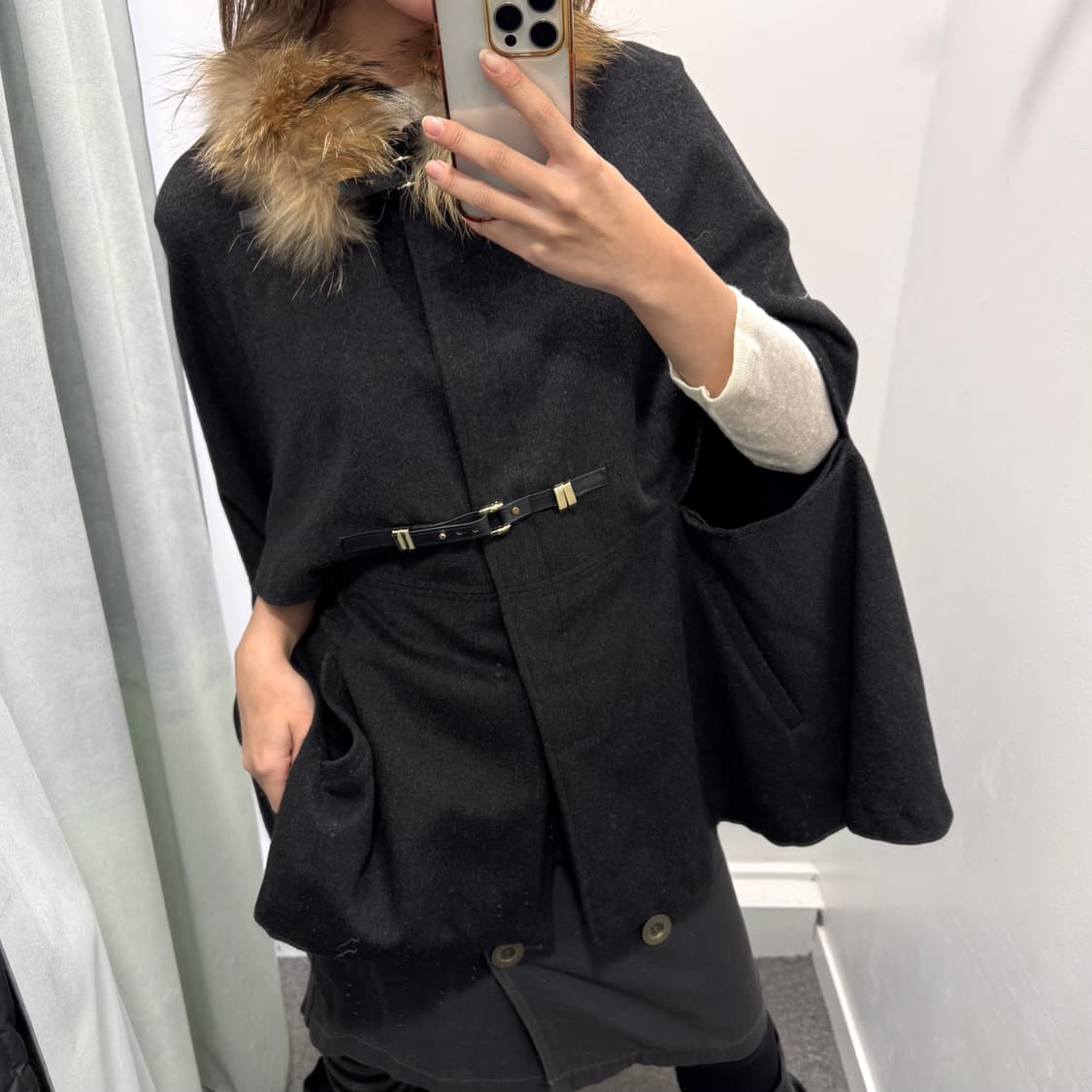 차콜 퍼 케이프 상품이미지2