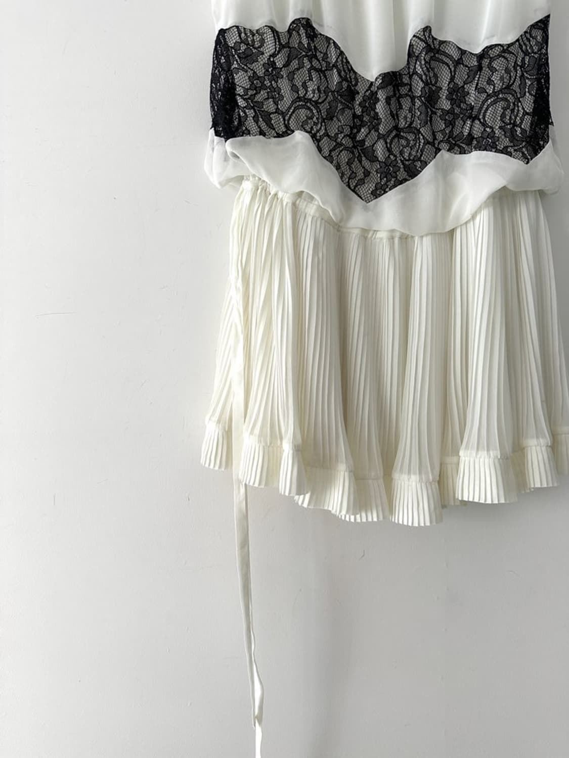 Fly can can feminine ops / black & white 상품이미지2