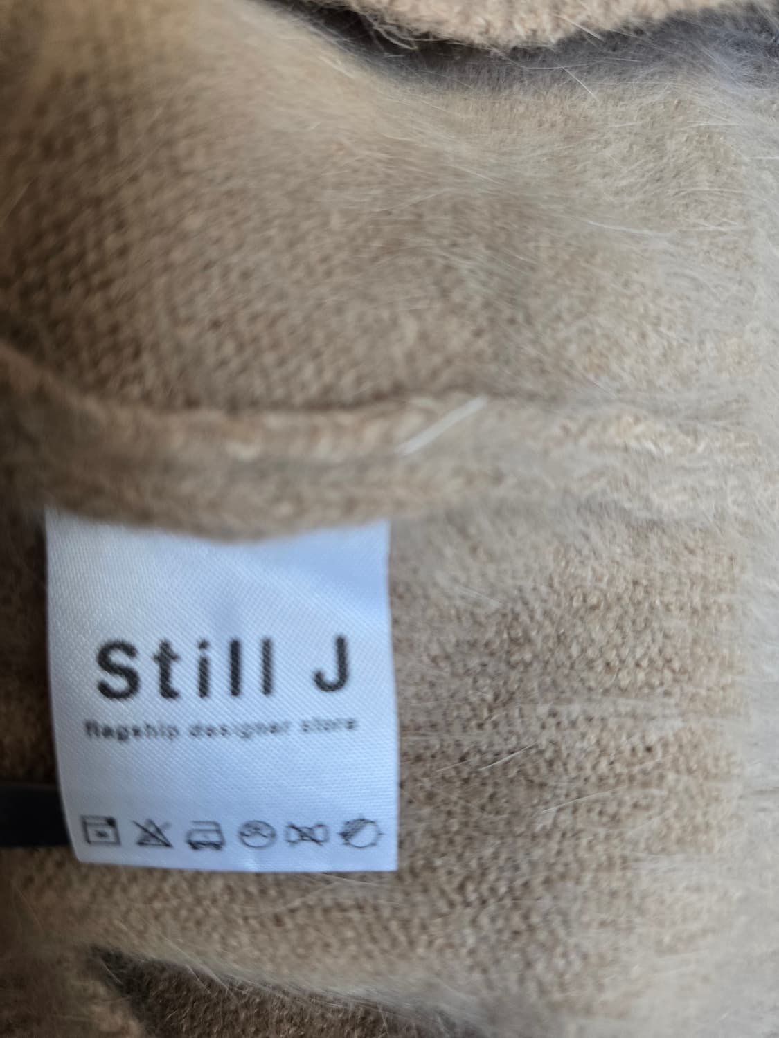 Still J 앙고라 V넥 니트 상품이미지4