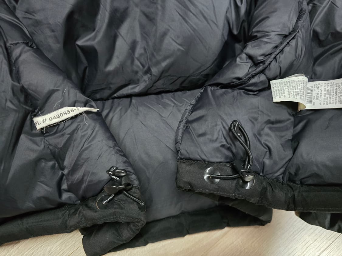 노스페이스  프리미엄 구스다운패딩. 
싸이즈  95 상품이미지7